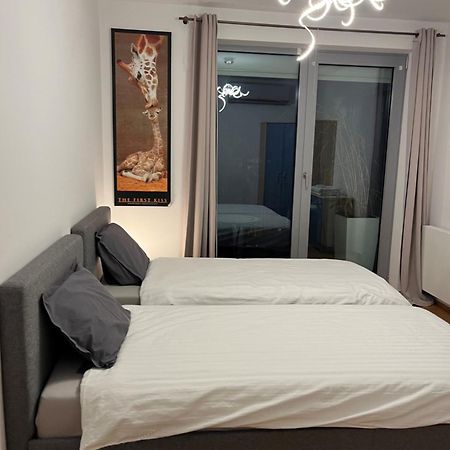 Apartment In Historical Center With Park View เปิลเซน ภายนอก รูปภาพ