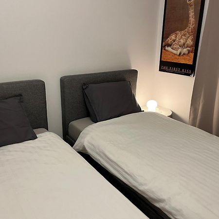 Apartment In Historical Center With Park View เปิลเซน ภายนอก รูปภาพ
